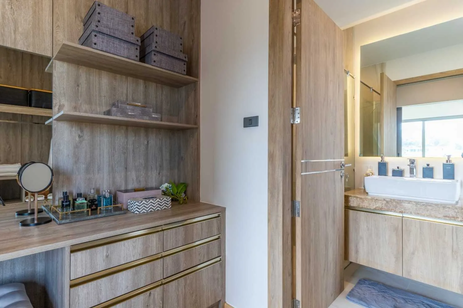 Property image - full photo 13