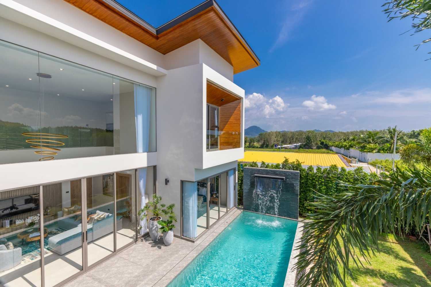 Property image - full photo 23