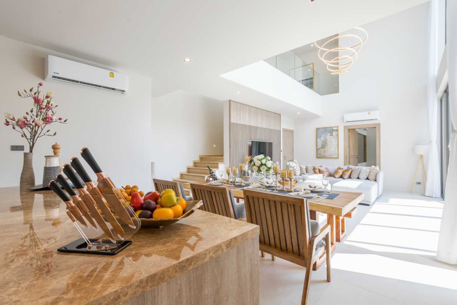 Property image - full photo 6