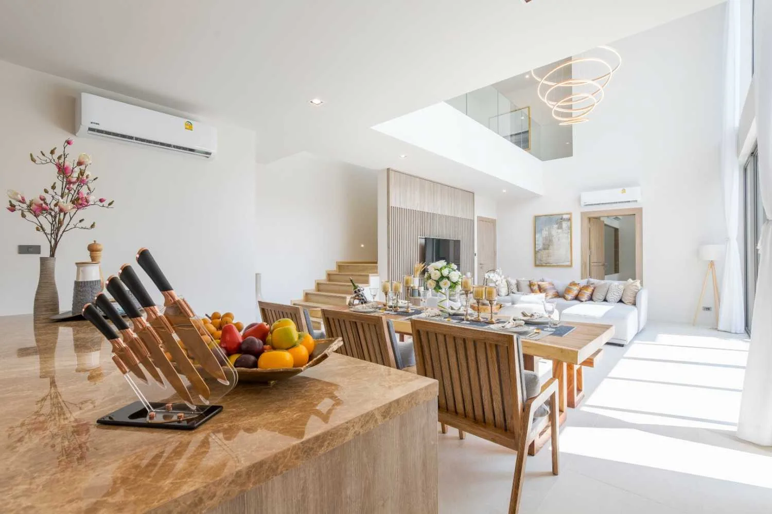 Property image - full photo 6