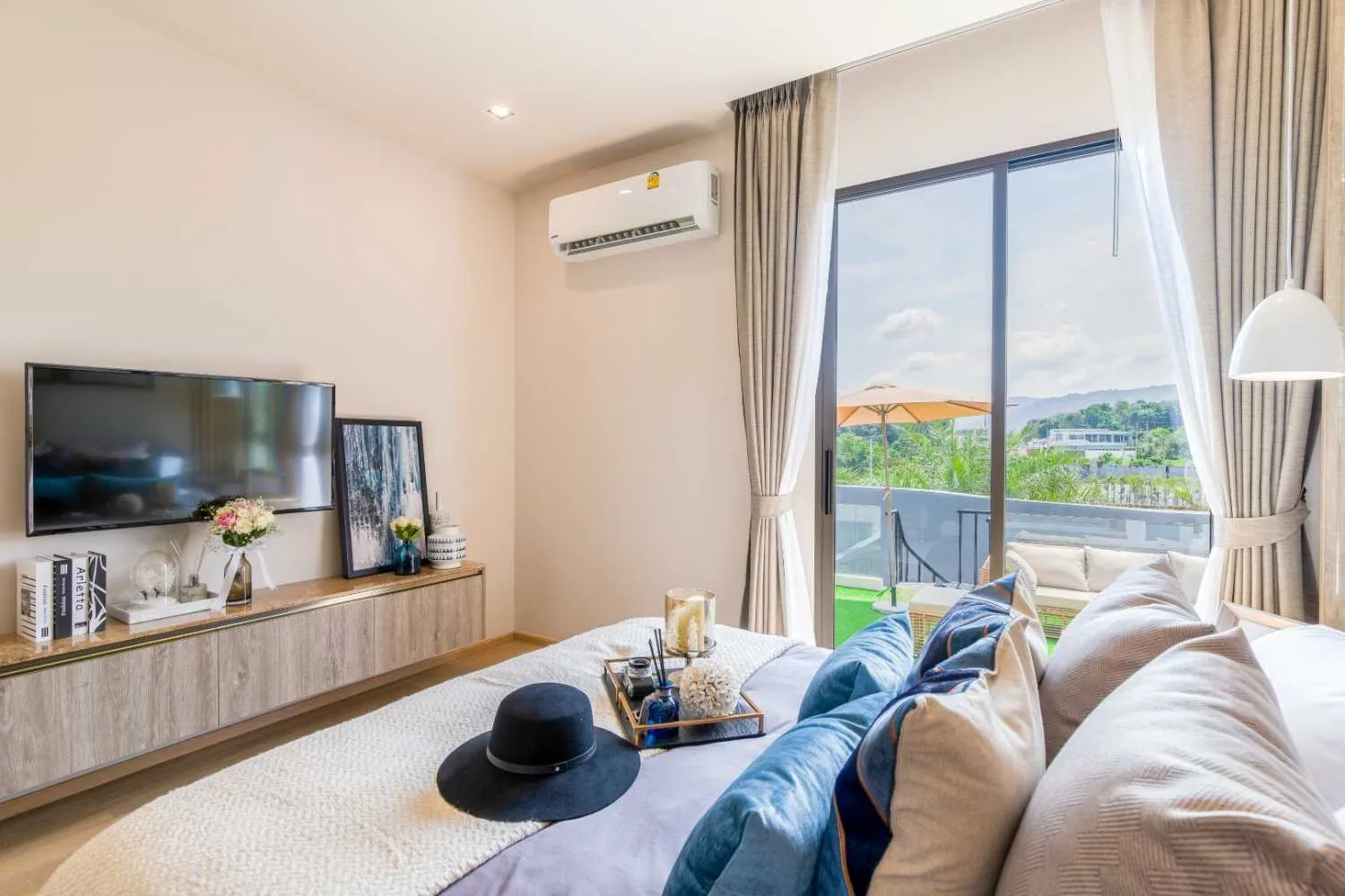 Property image - full photo 15