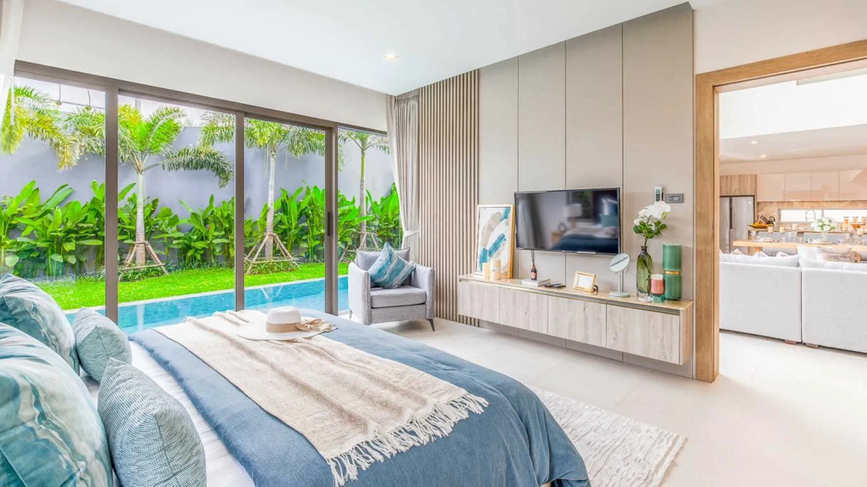 Property image - full photo 22
