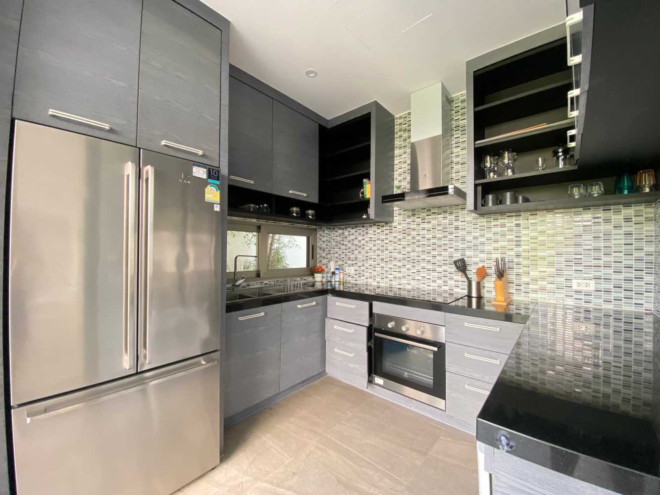 Property image - full photo 8