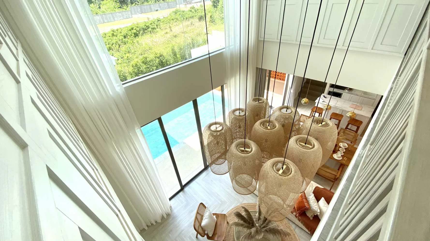 Property image - full photo 2
