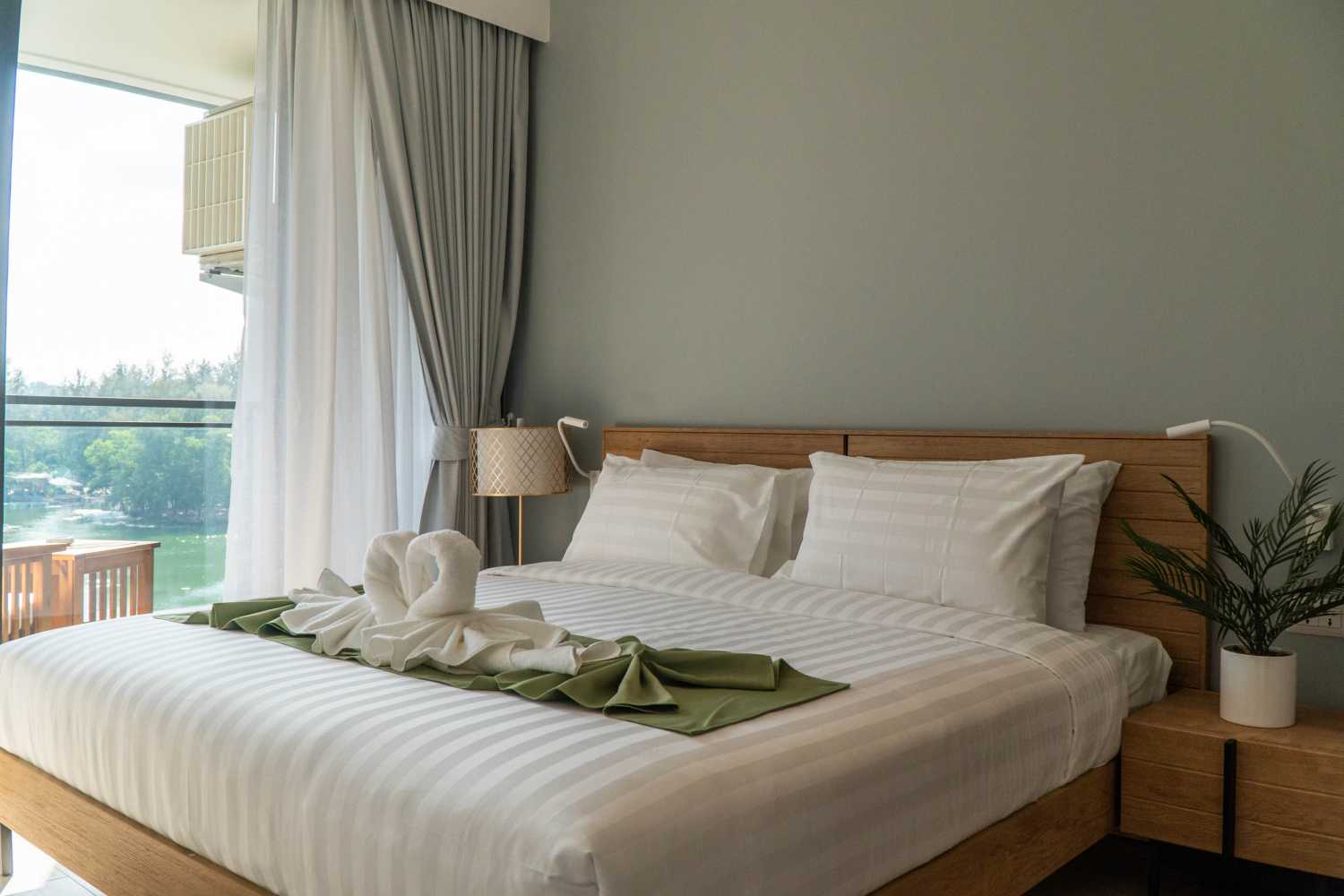 Property image - full photo 23
