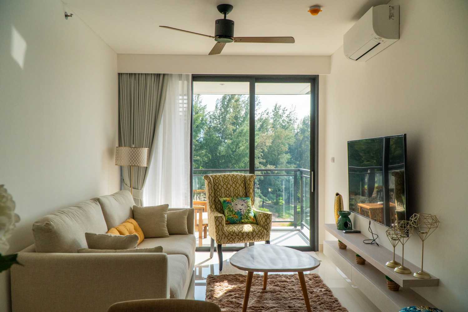 Property image - full photo 4