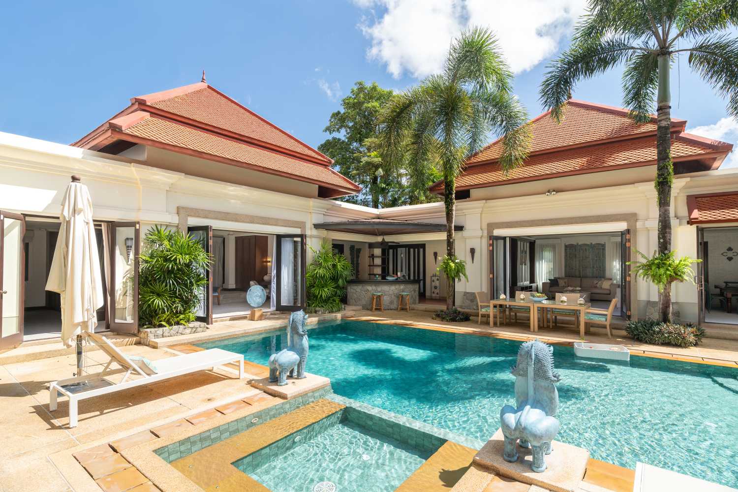 Property image - full photo 2