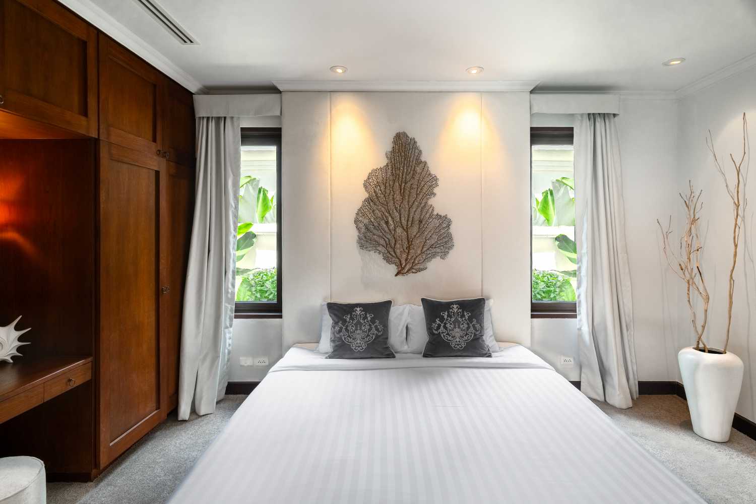 Property image - full photo 9