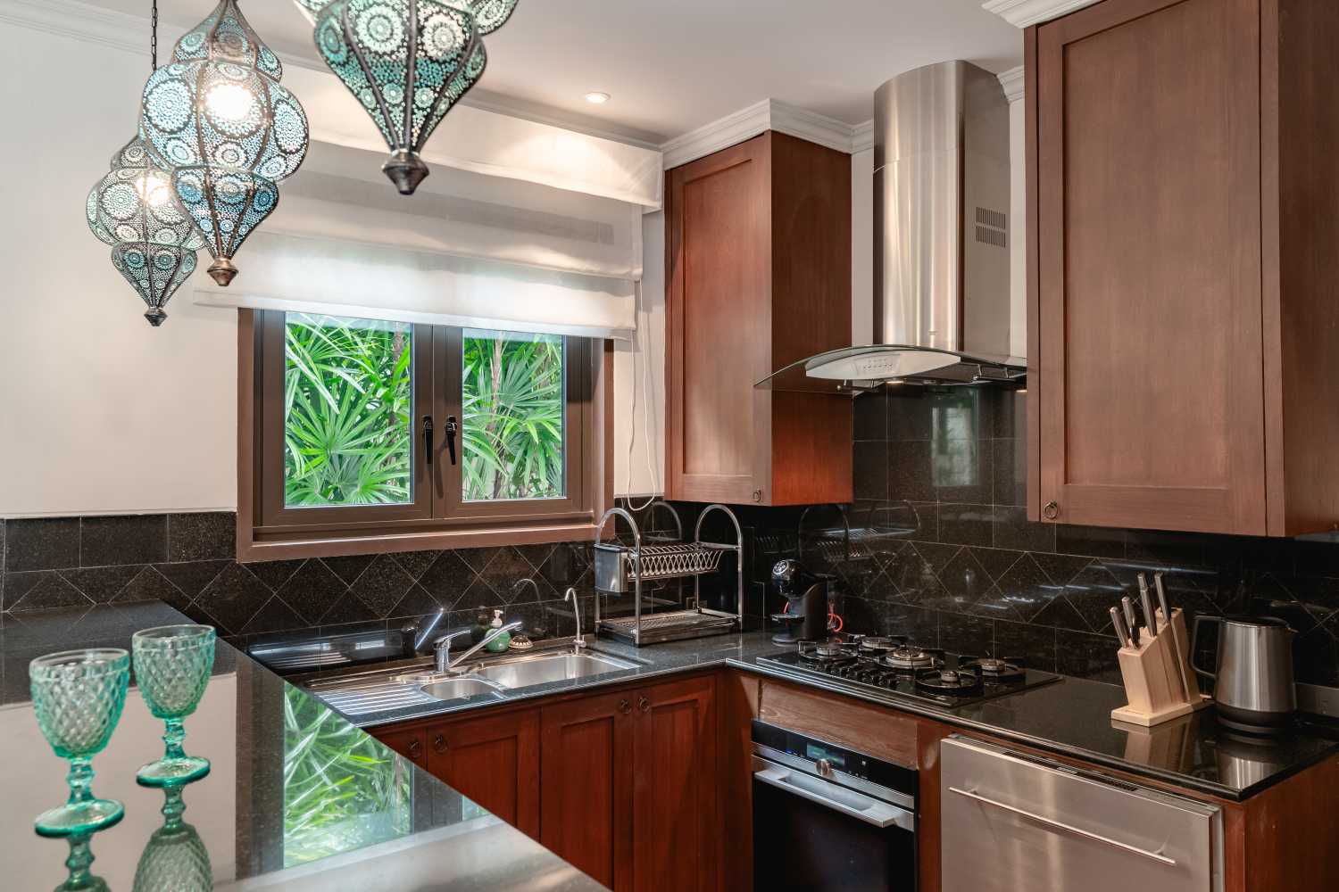 Property image - full photo 17
