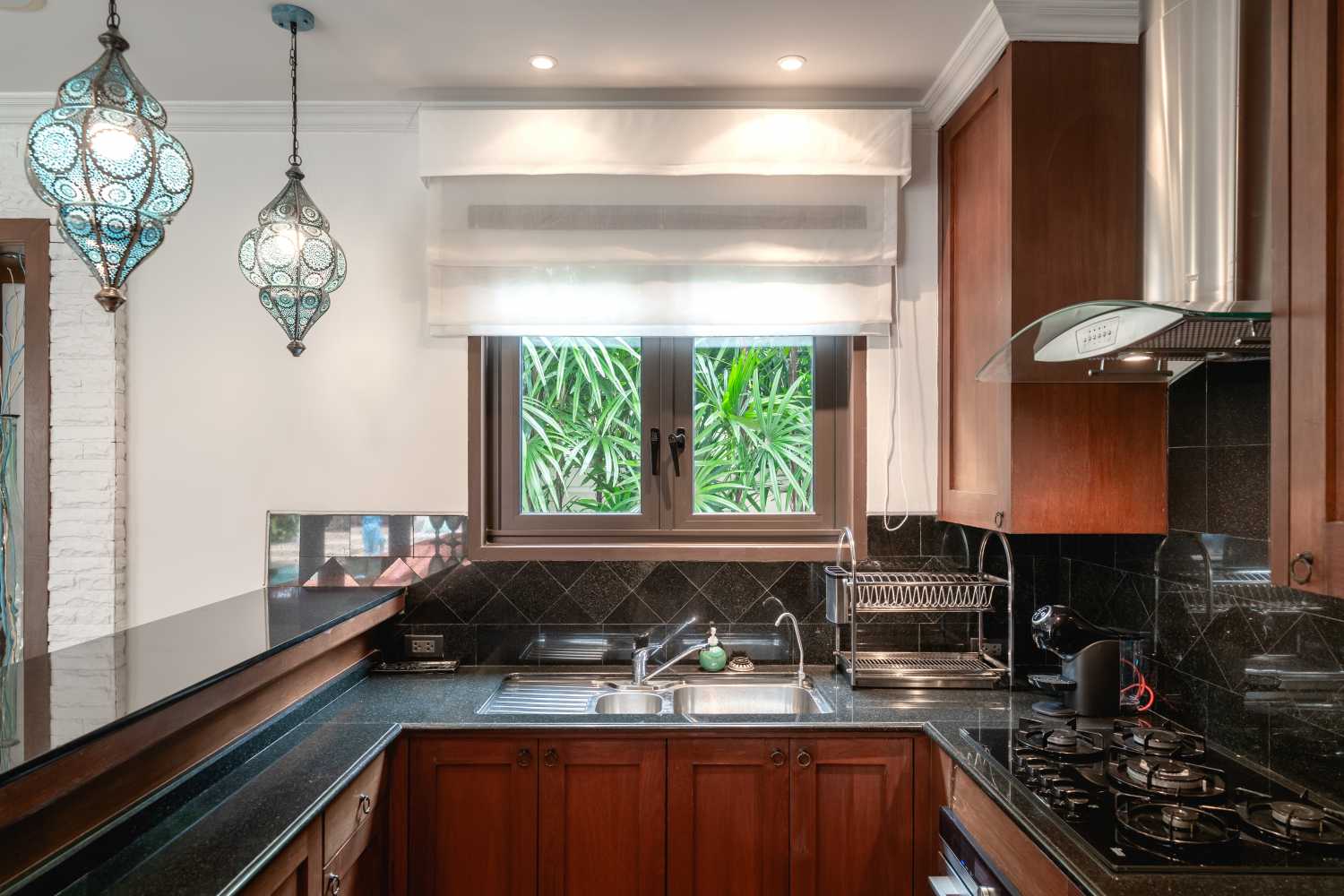 Property image - full photo 16