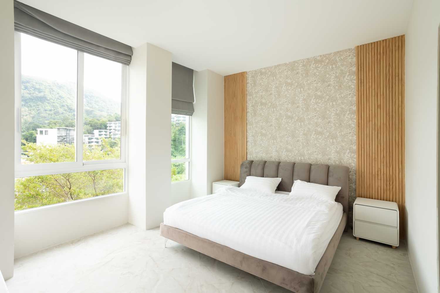 Property image - full photo 16