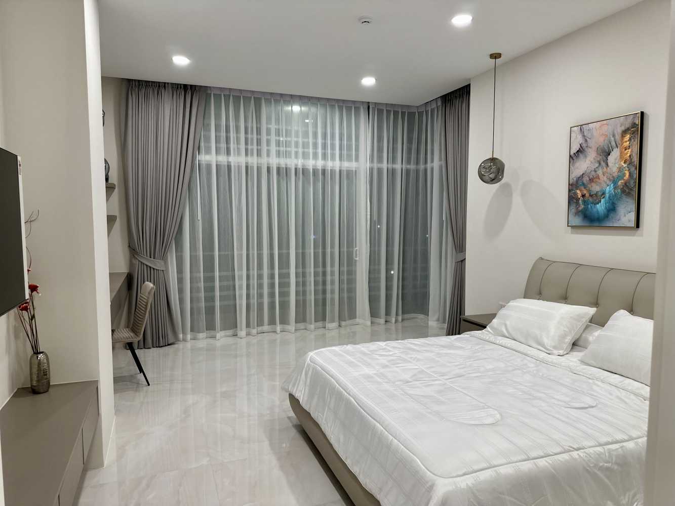 Property image - full photo 6