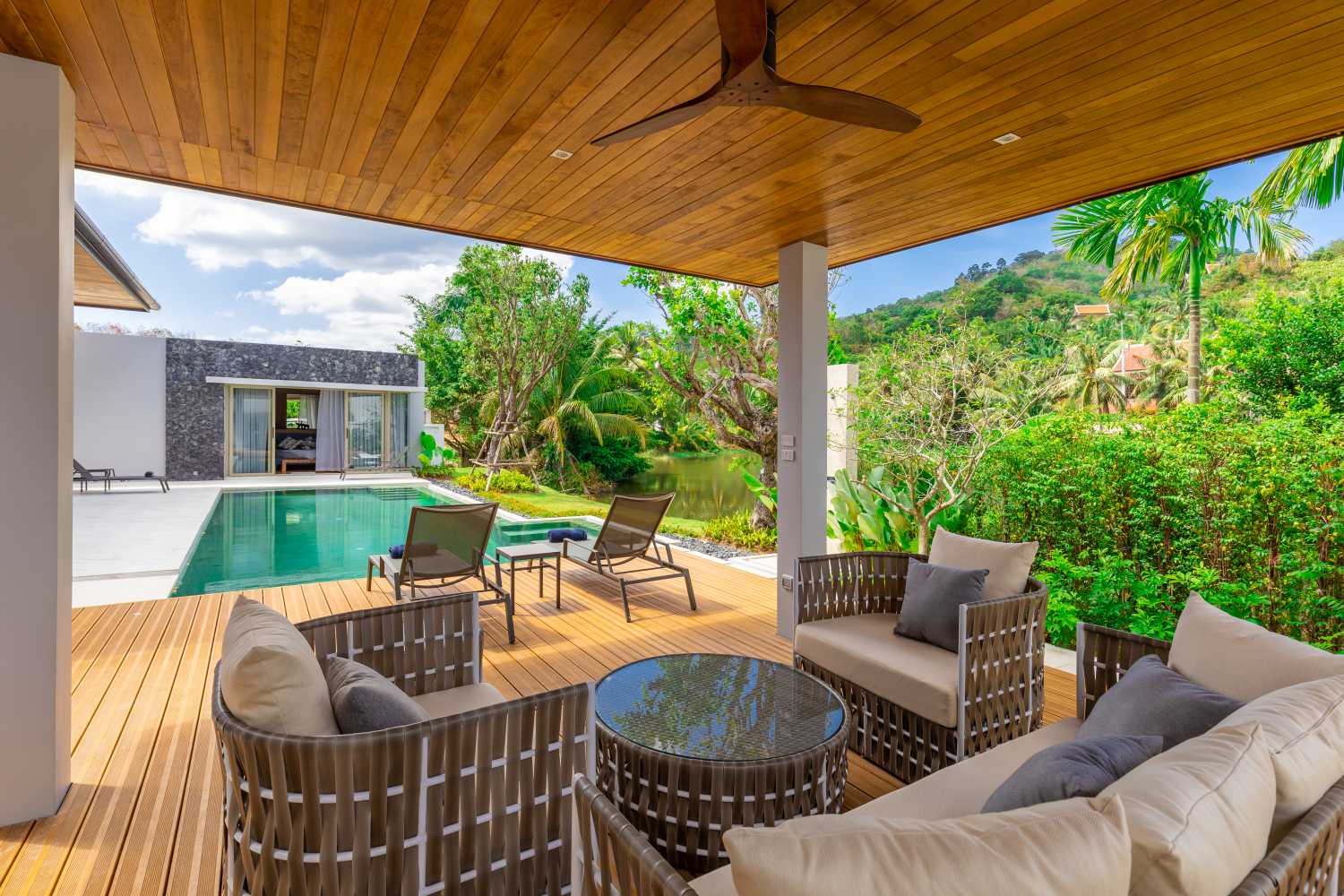 Property image - full photo 6