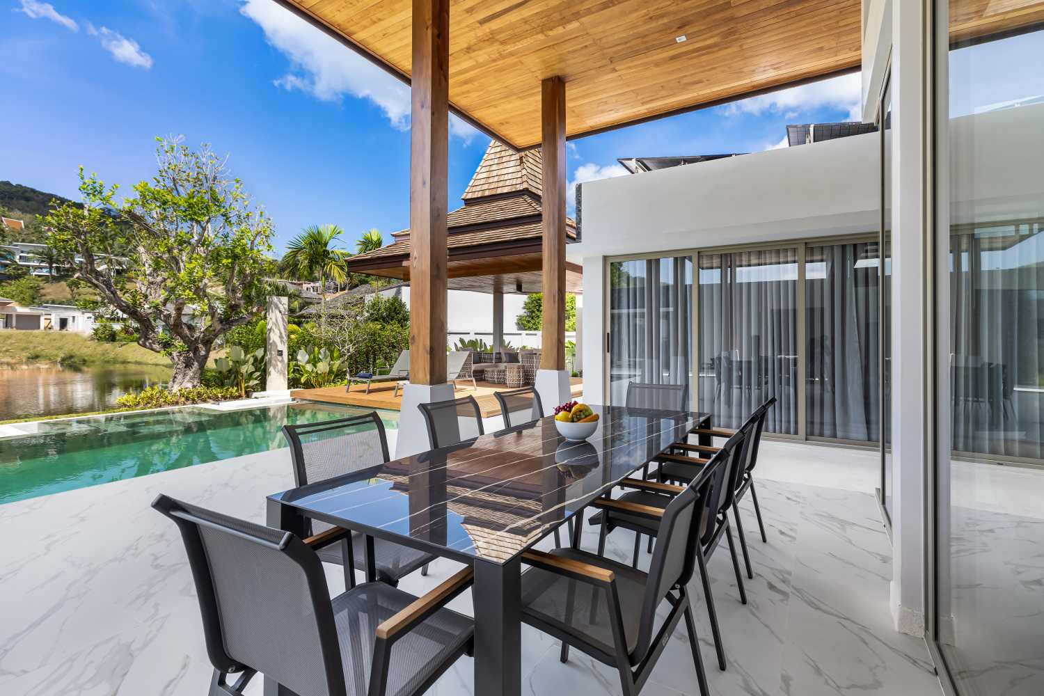 Property image - full photo 15