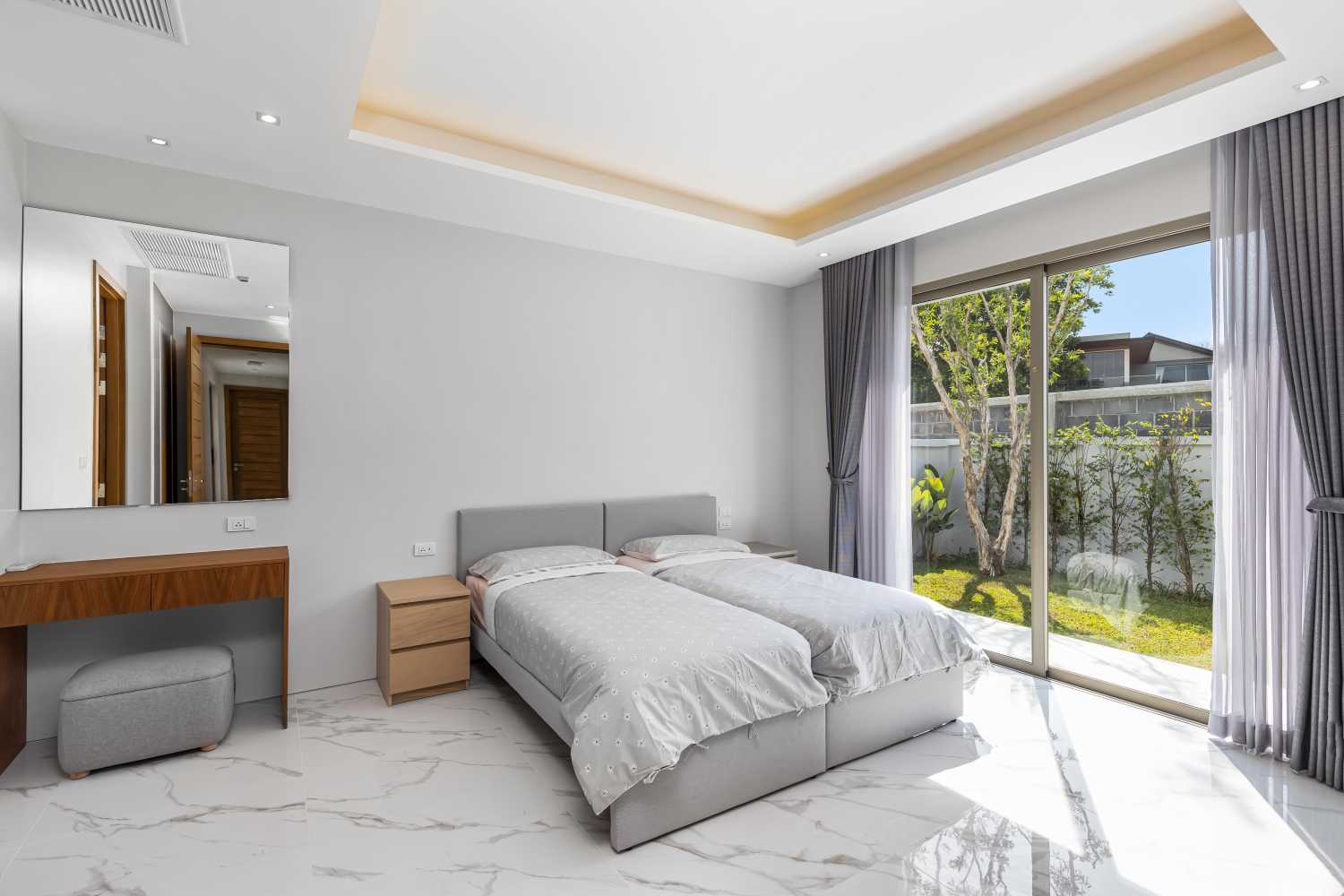 Property image - full photo 21