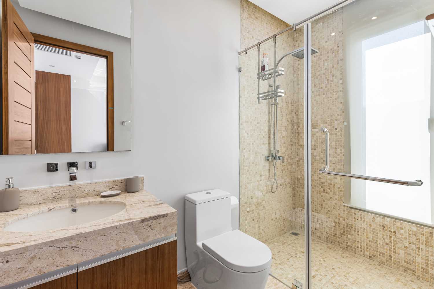 Property image - full photo 25