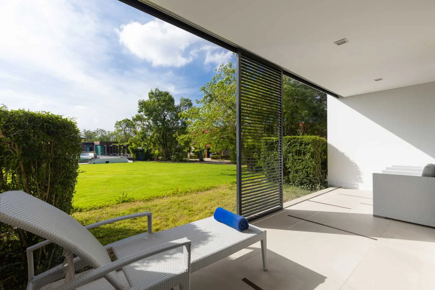 Property image - full photo 12