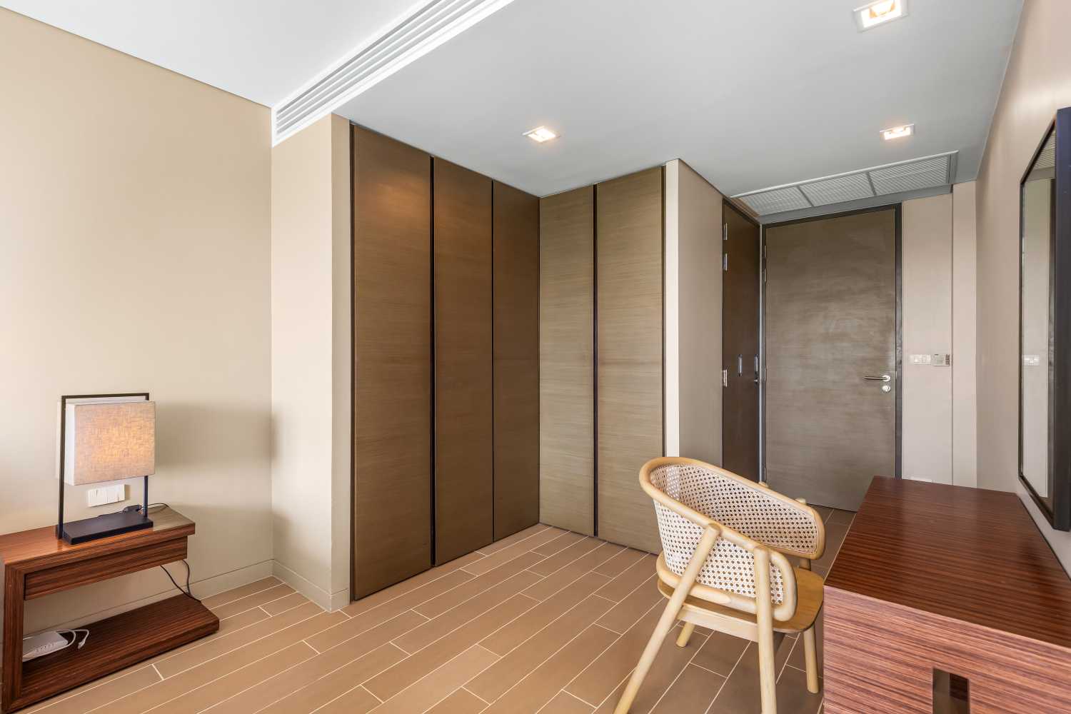 Property image - full photo 10