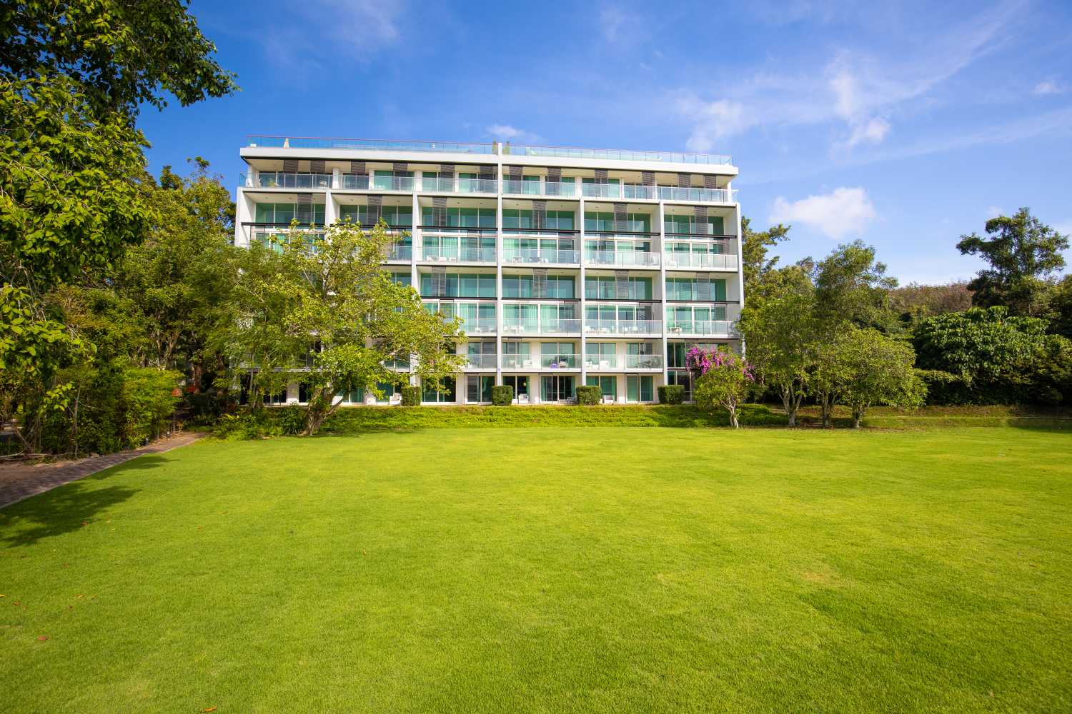 Property image - full photo 16