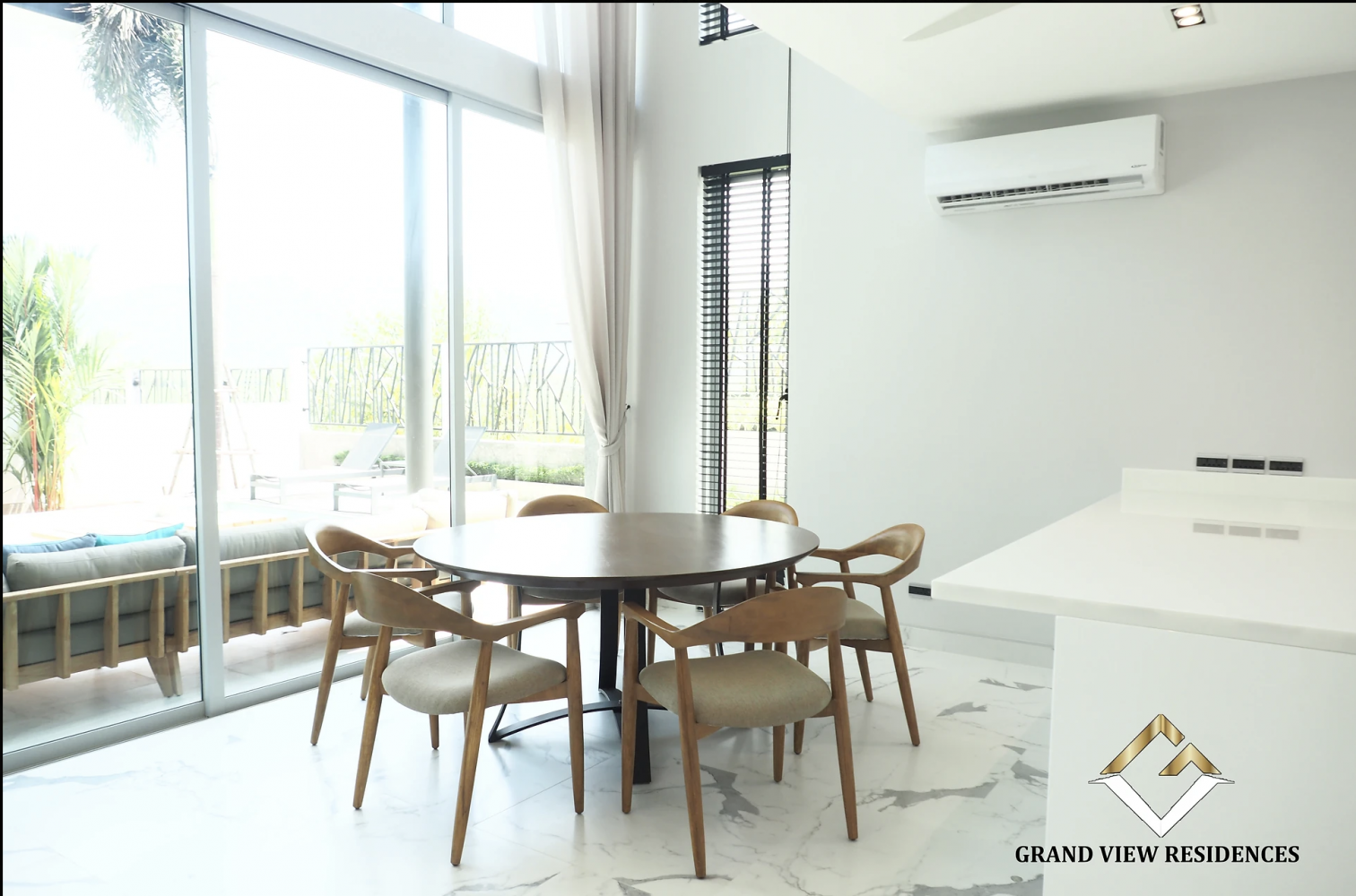 Property image - full photo 7