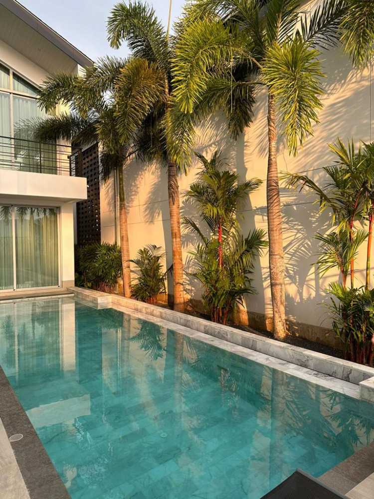 Property image - full photo 2