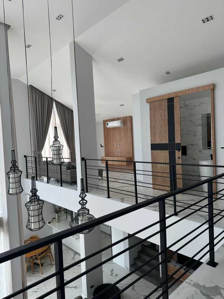 Property image - full photo 11