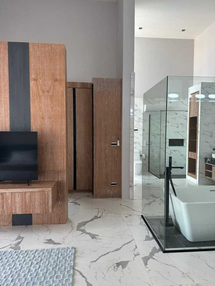 Property image - full photo 17