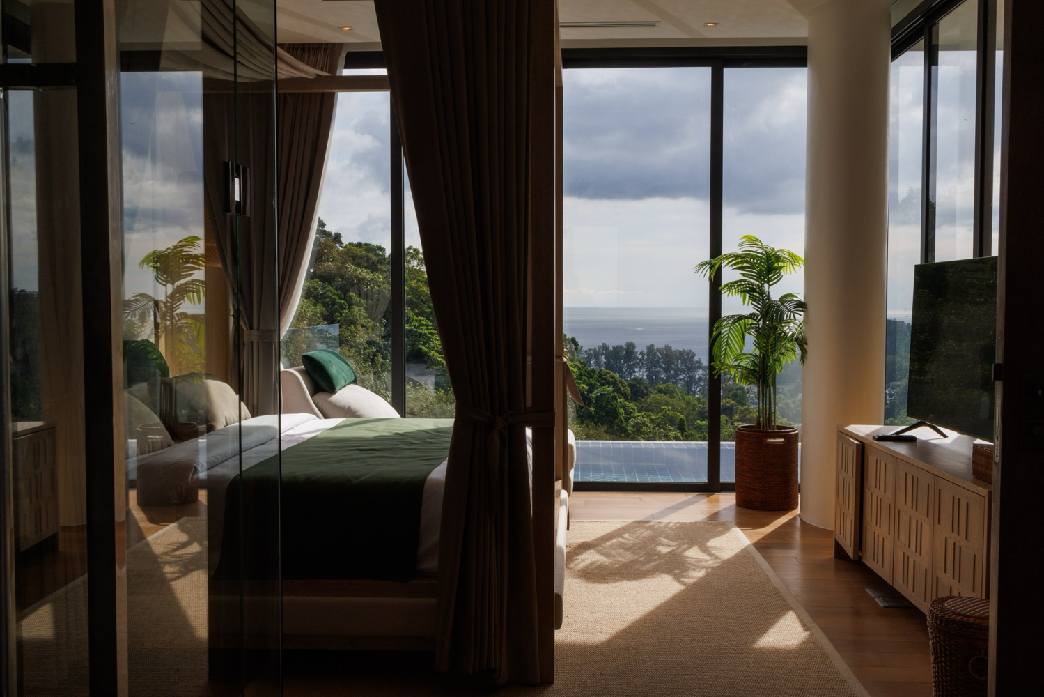 Property image - full photo 20