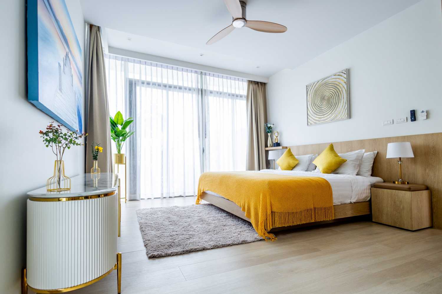 Property image - full photo 12