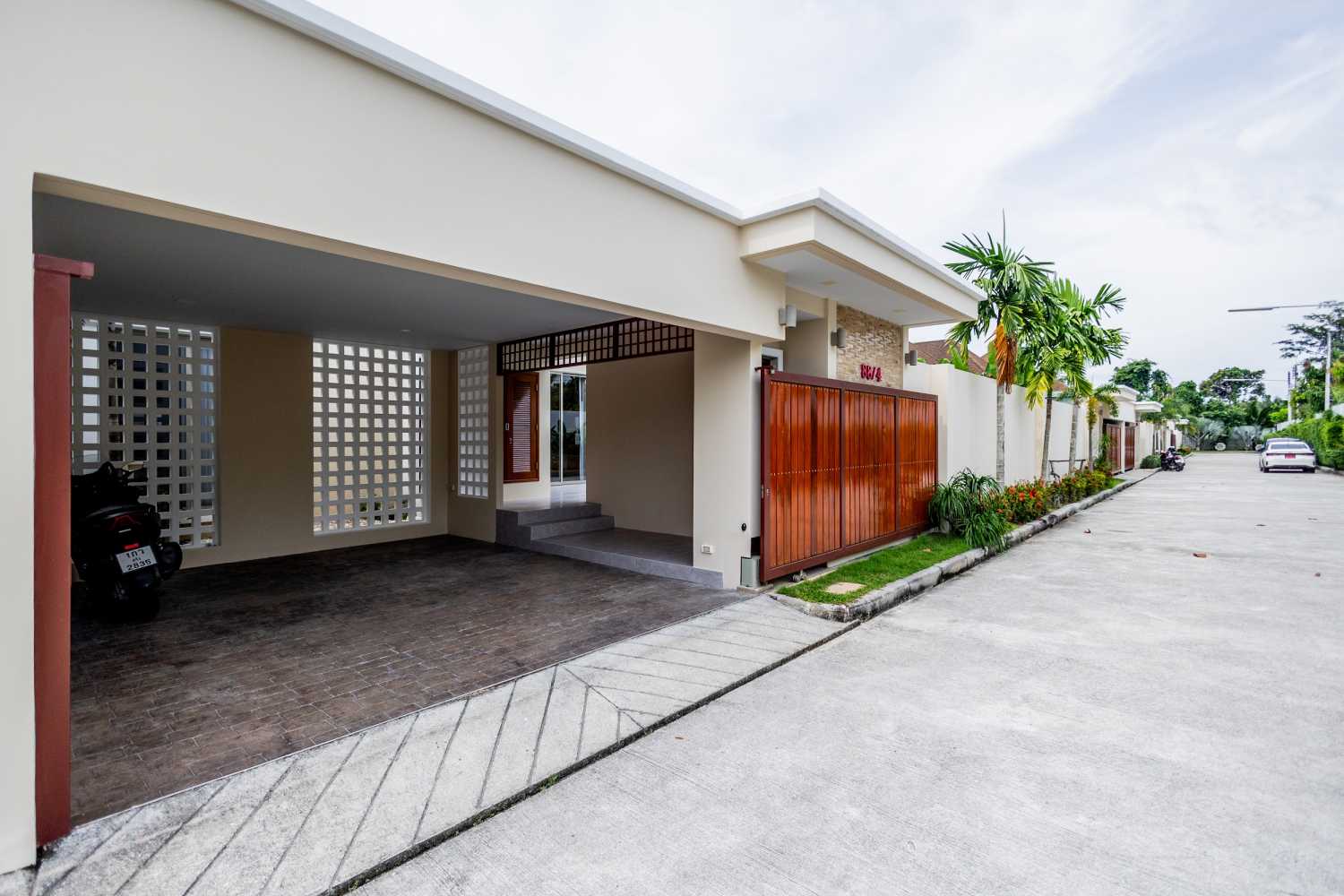 Property image - full photo 23