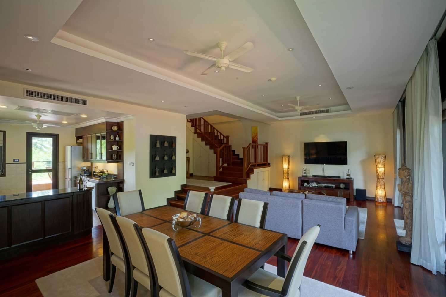 Property image - full photo 3