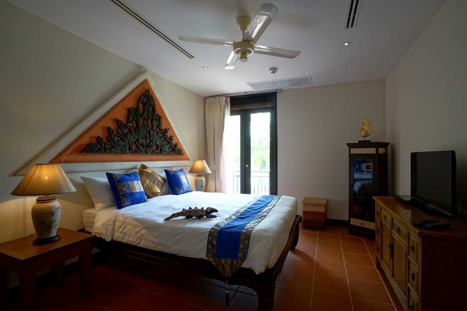 Property image - full photo 12