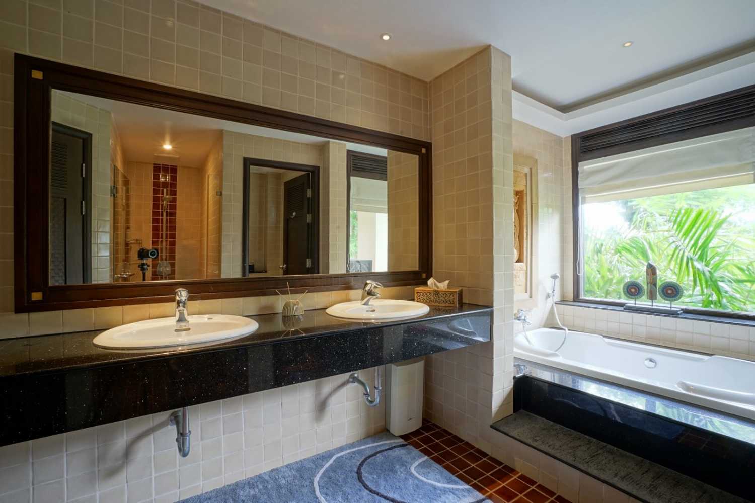 Property image - full photo 9