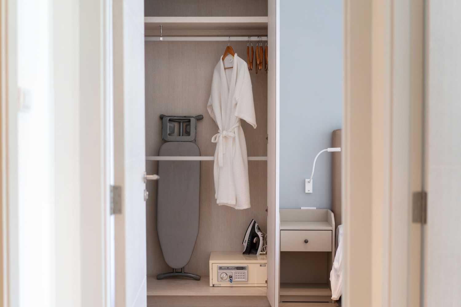 Property image - full photo 28