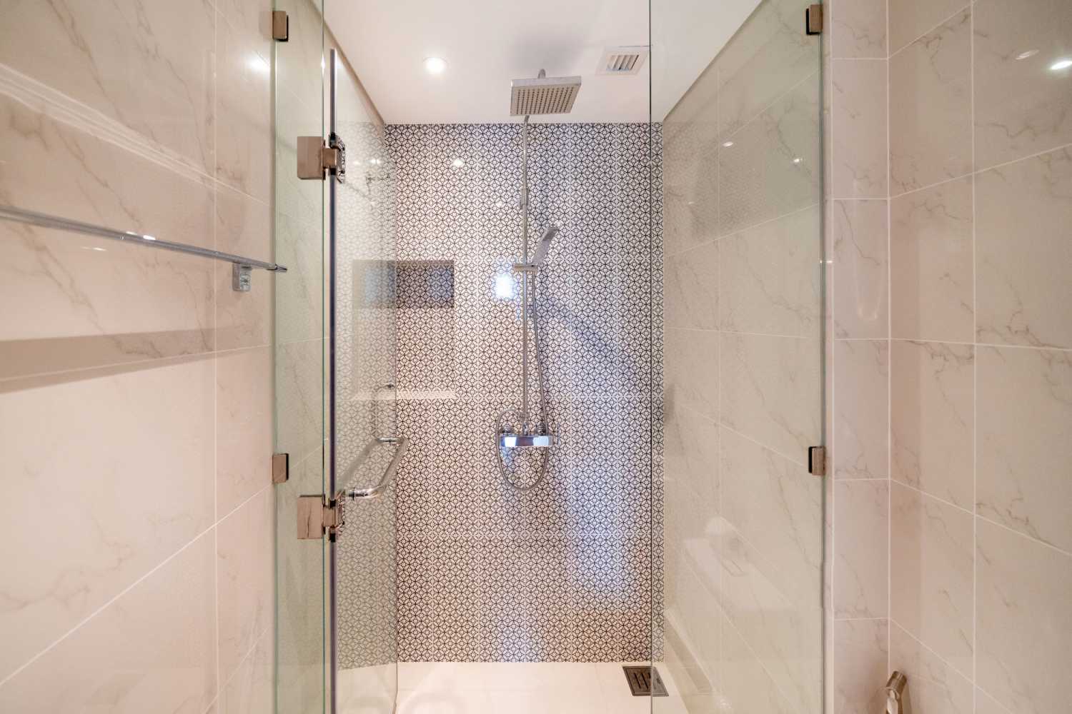 Property image - full photo 41
