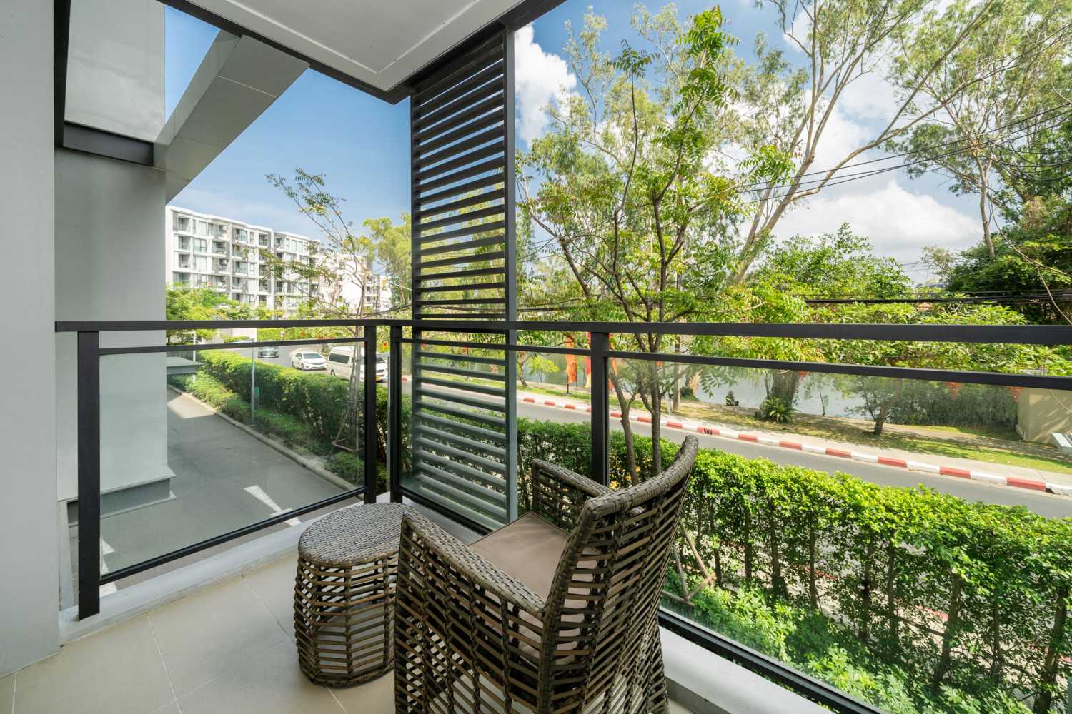 Property image - full photo 8