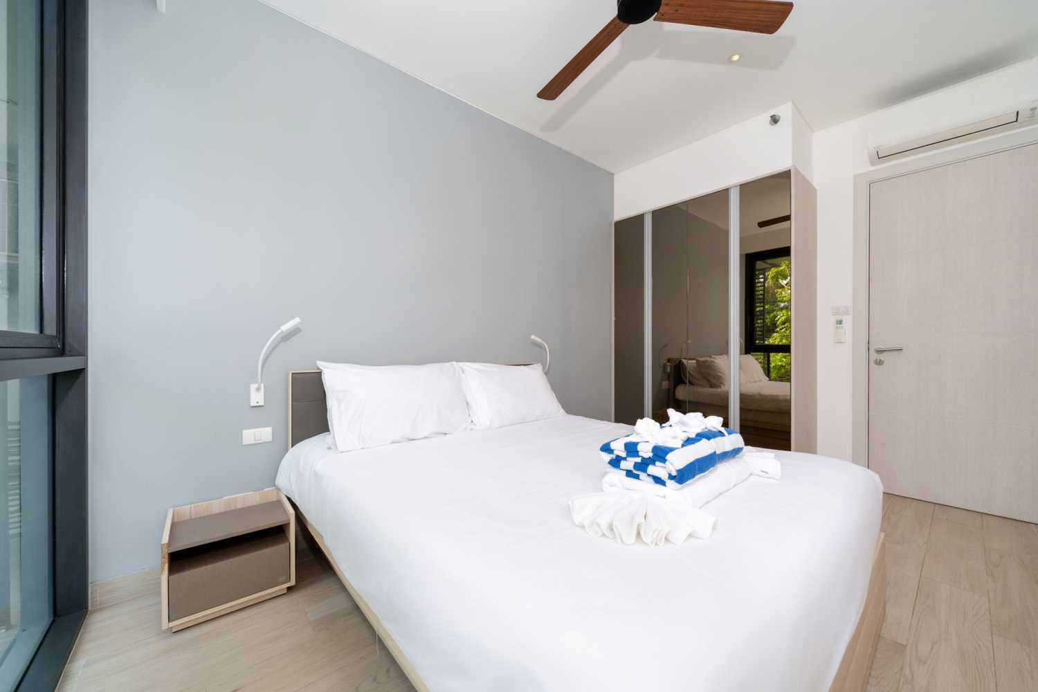 Property image - full photo 37