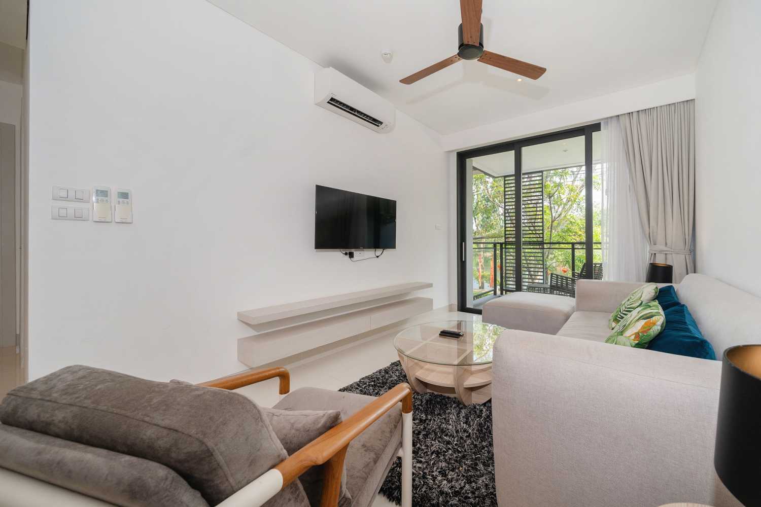 Property image - full photo 10