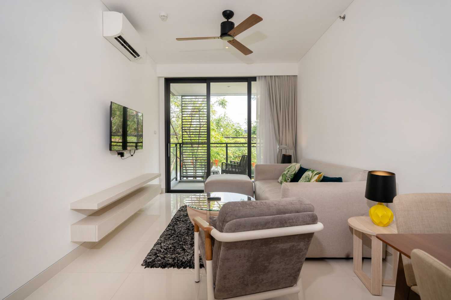 Property image - full photo 5