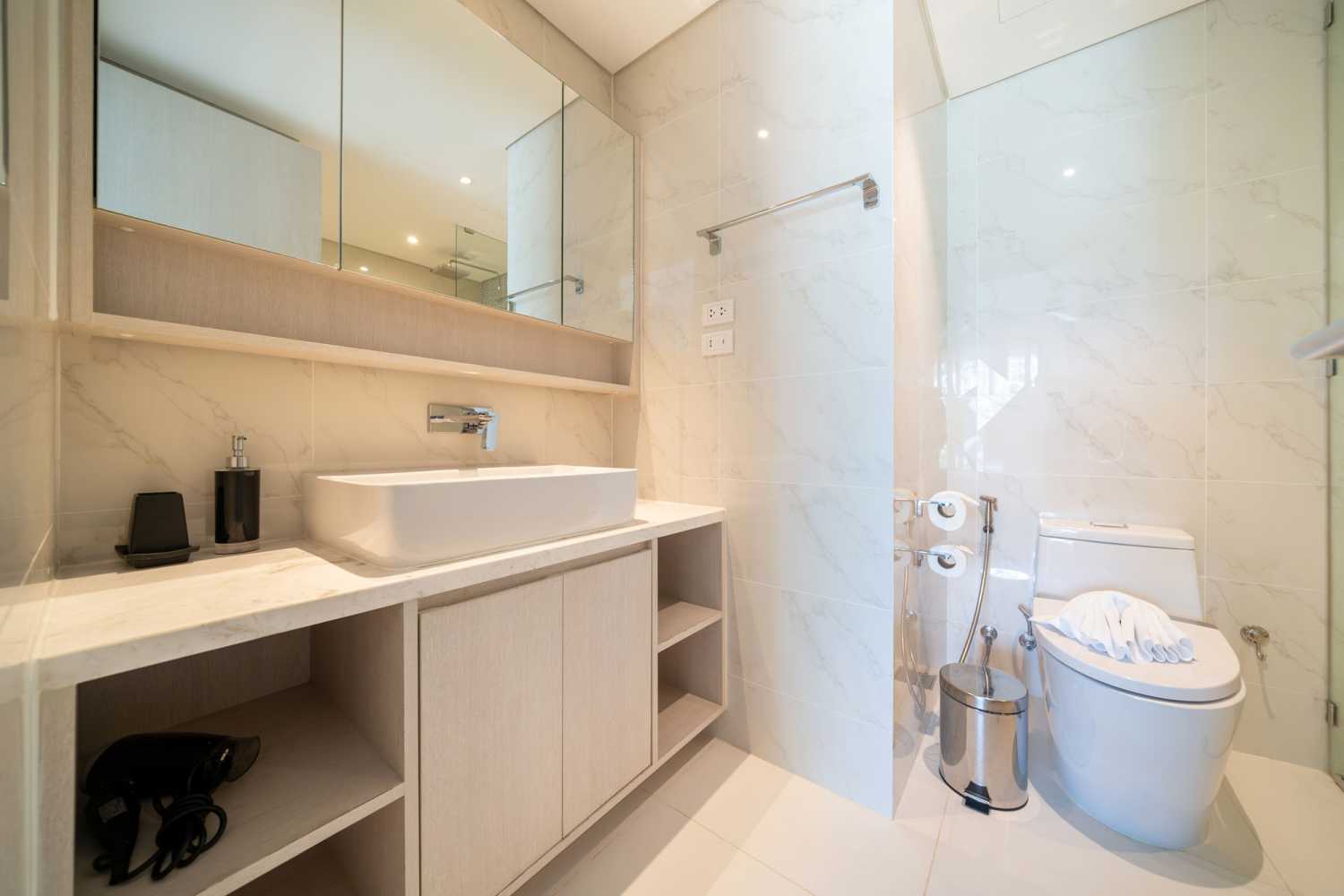 Property image - full photo 30