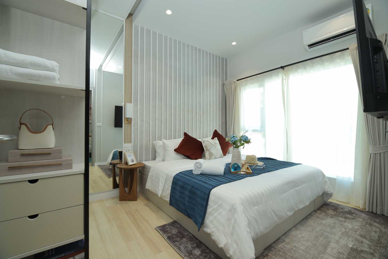Property image - full photo 6