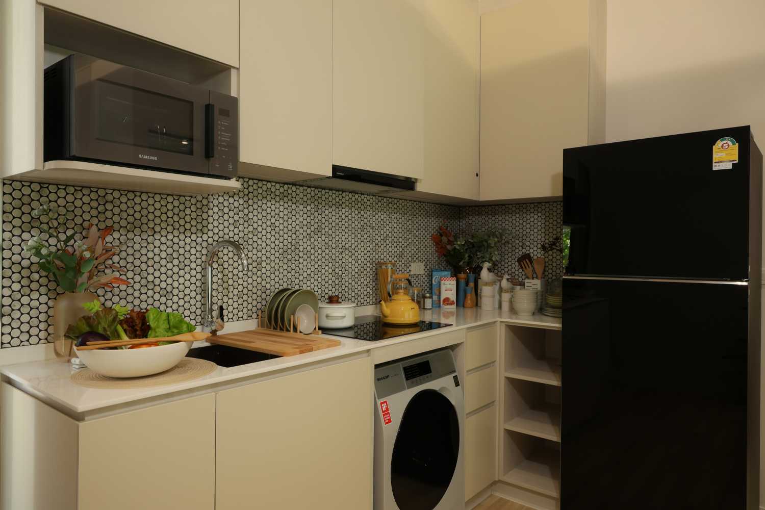 Property image - full photo 4