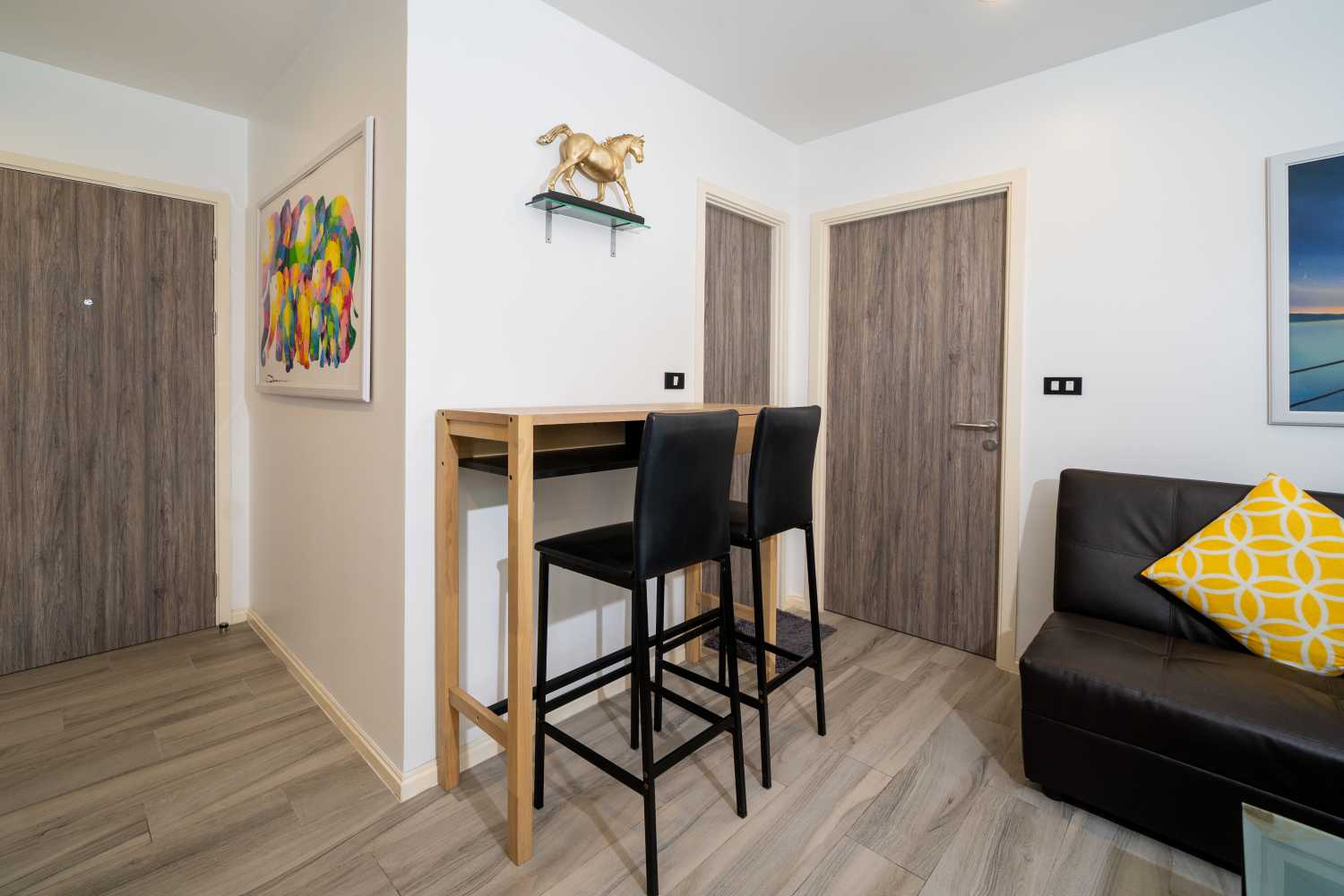 Property image - full photo 5