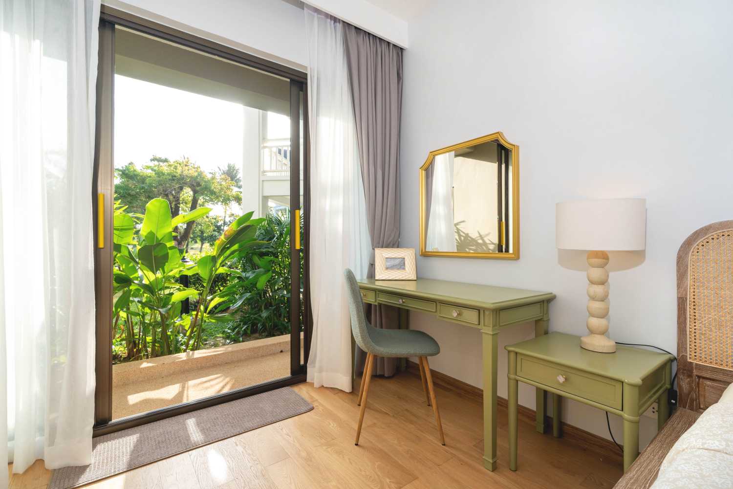 Property image - full photo 5
