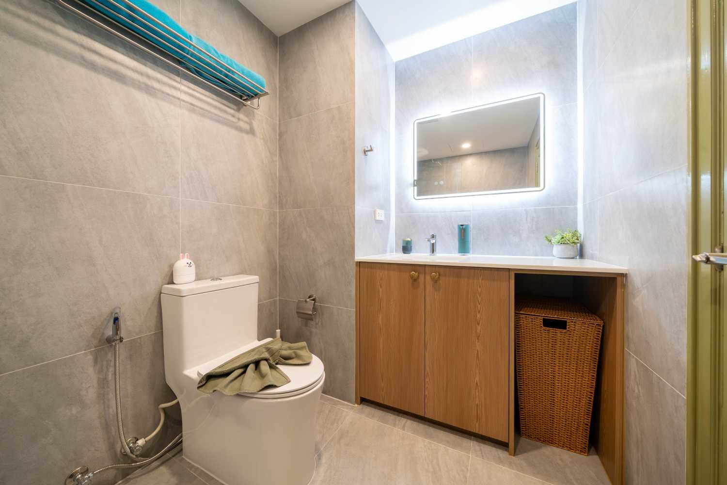 Property image - full photo 20