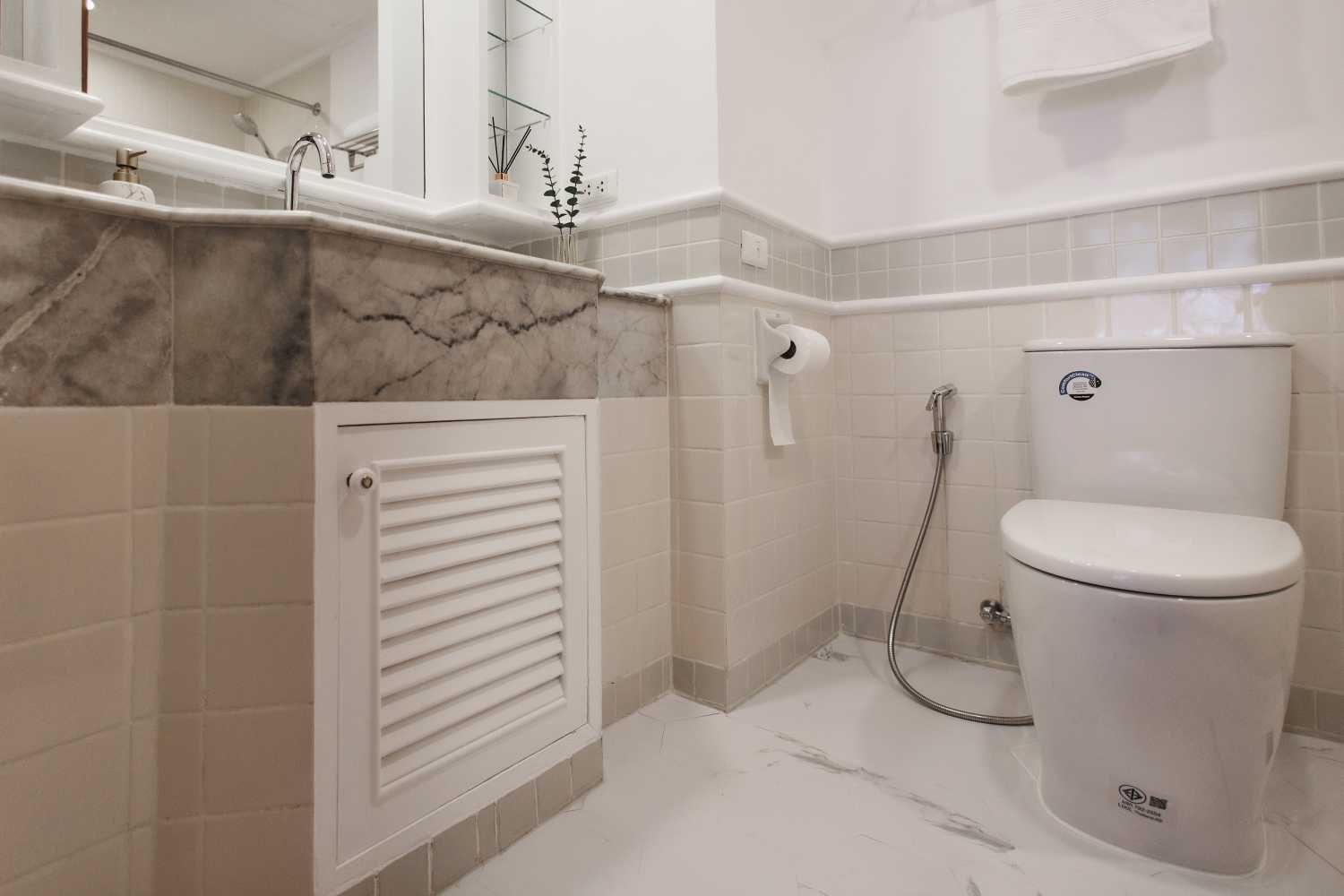 Property image - full photo 17