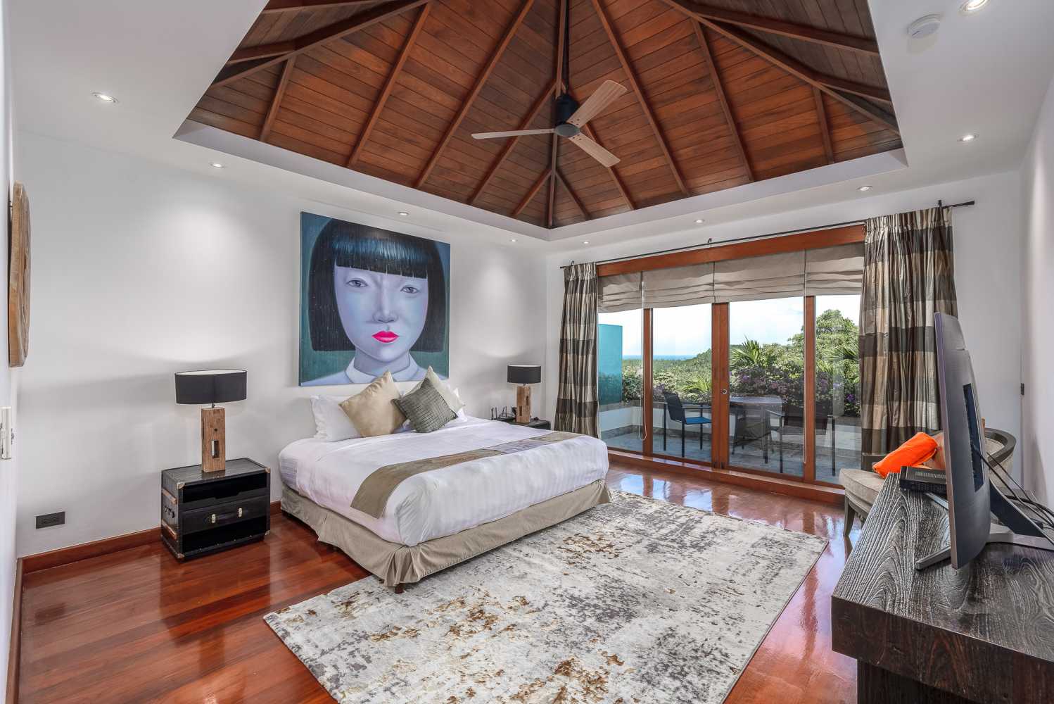 Property image - full photo 12