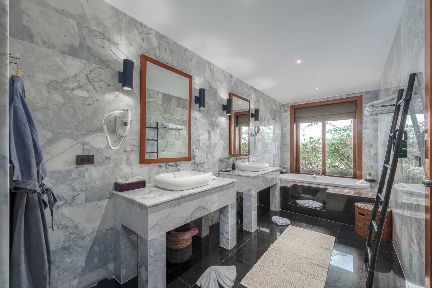 Property image - full photo 24