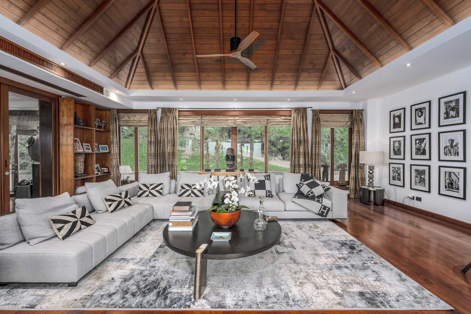 Property image - full photo 8