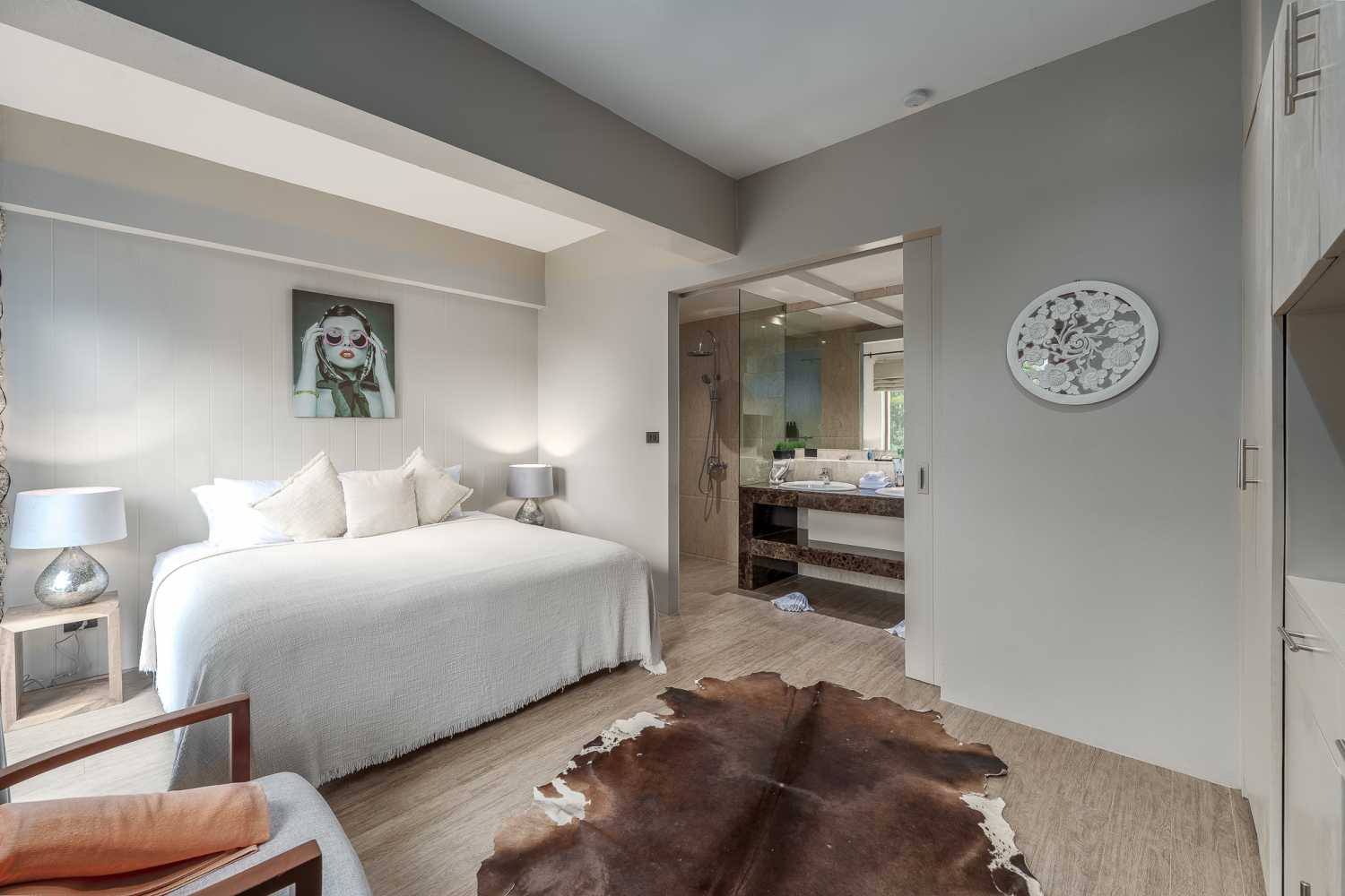 Property image - full photo 43